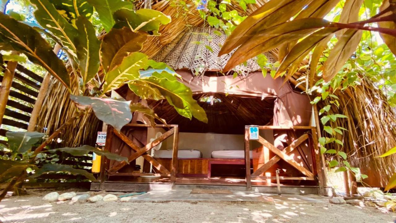 Los Hermanos Beach Hostal Guachaca Buitenkant foto