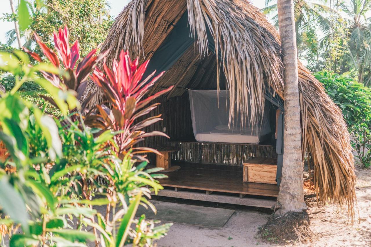 Los Hermanos Beach Hostal Guachaca Buitenkant foto